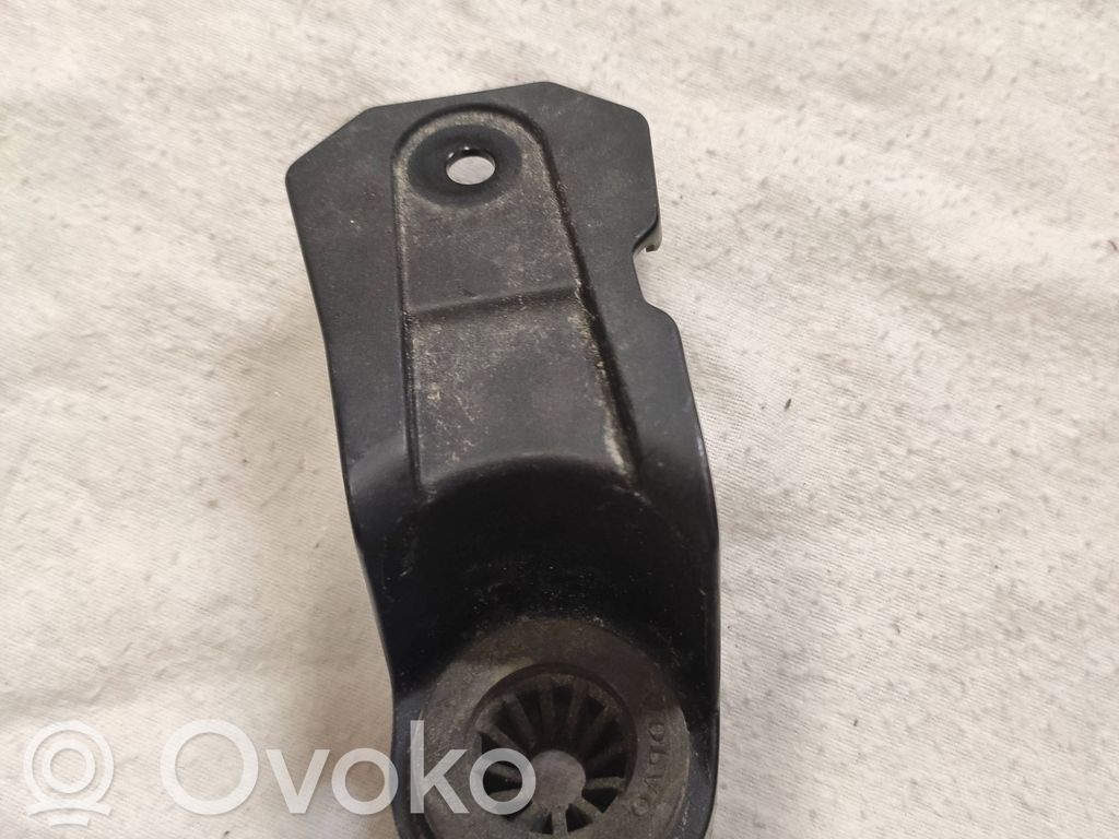 Volvo S60 Wspornik / Mocowanie obudowy filtra powietrza 