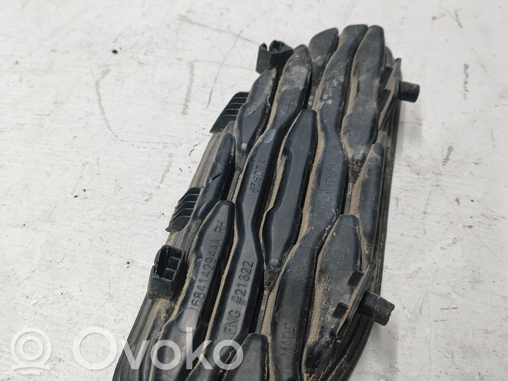 Dodge RAM Front bumper lower grill 