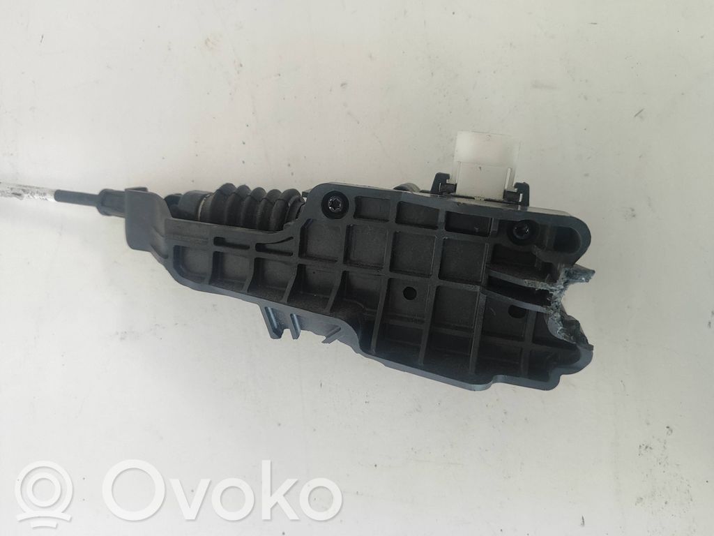 Tesla Model 3 Zamek pokrywy przedniej / maski silnika 