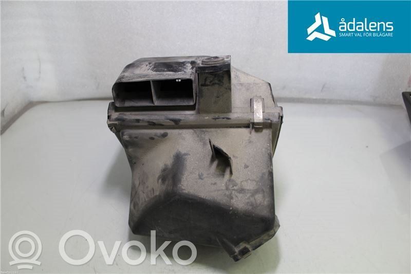 Luftfilterkasten   8D0129607N