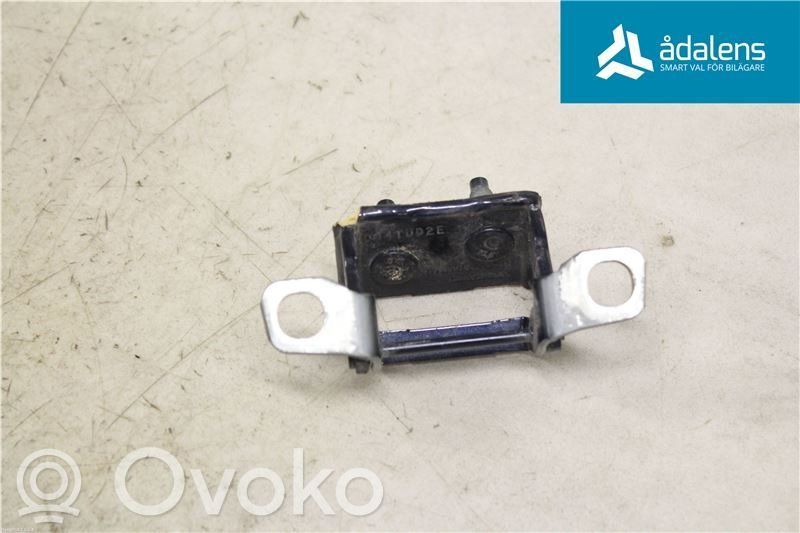 Volvo V60 Tailgate/trunk/boot hinge 