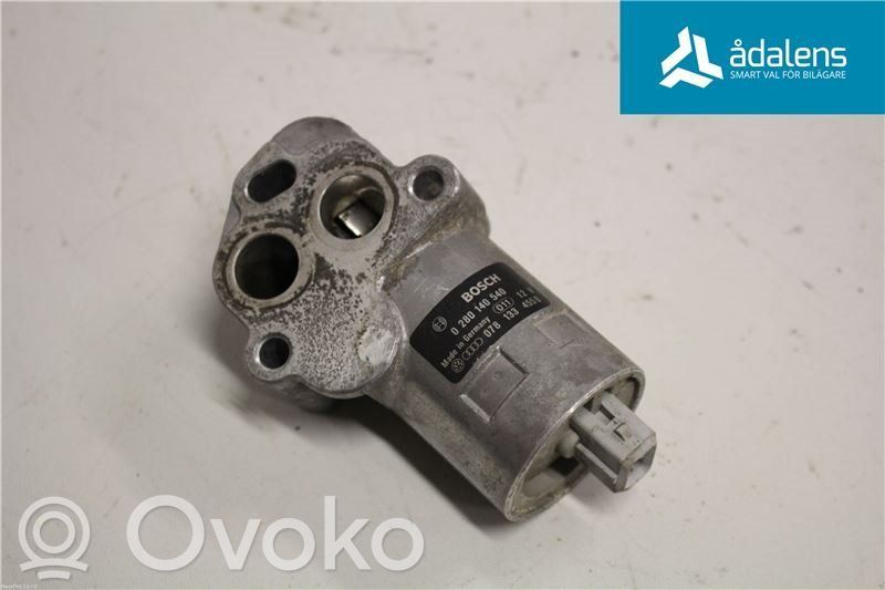 Audi 100 S4 C4 Supapă control ralanti (regulator) 