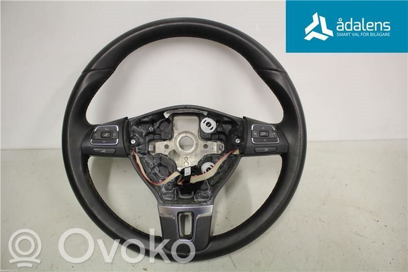 Volkswagen Golf VI Steering wheel 