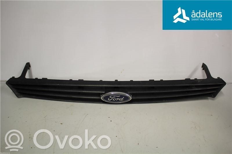Ford Focus Front bumper lower grill 