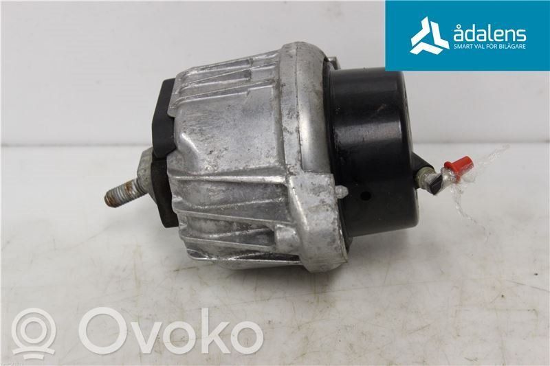 Support de moteur, coussinet   22116773742,677374203