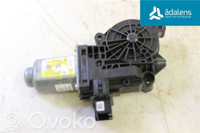 Skoda Fabia Mk2 (5J) Etuoven ikkunan nostomoottori 