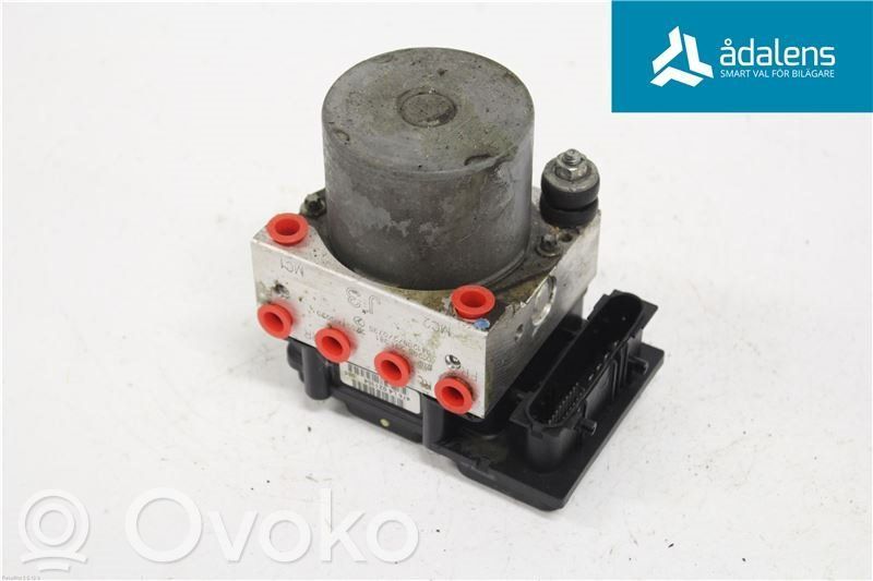 Subaru Outback ABS-pumppu 