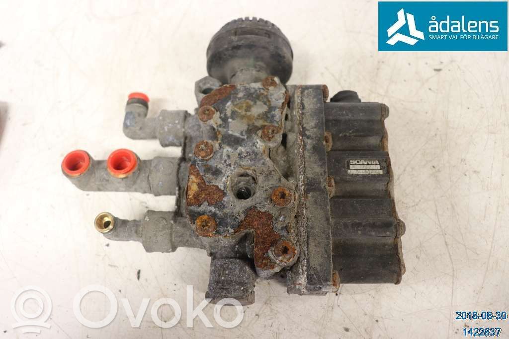 Volvo S90, V90 Scheinwerfer 