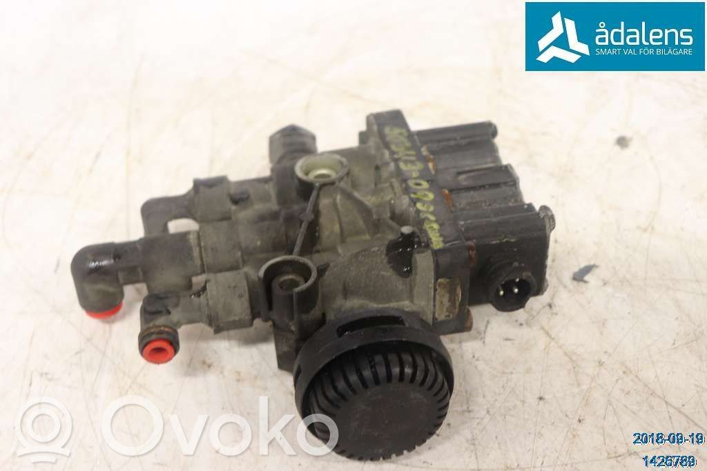 Volvo S90, V90 Scheinwerfer 