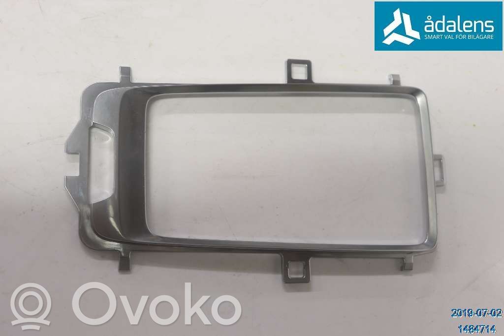 Volvo V40 Moldura del panel 