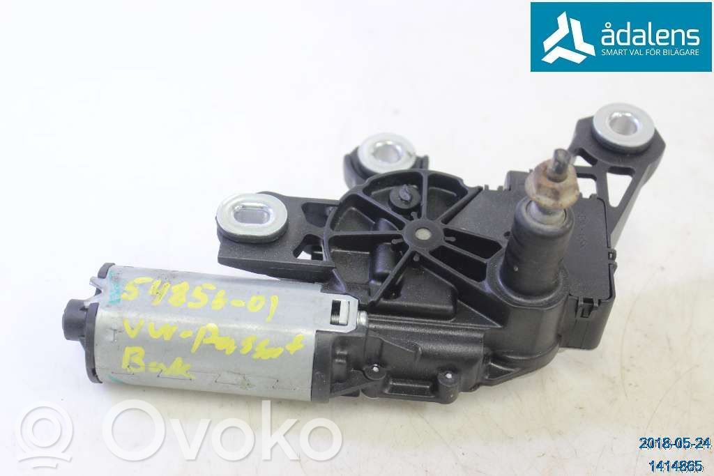 Volkswagen PASSAT B5.5 Silniczek wycieraczki szyby tylnej 