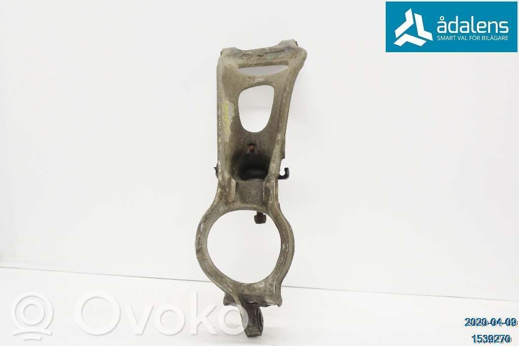 Citroen C5 Front wheel hub spindle knuckle 