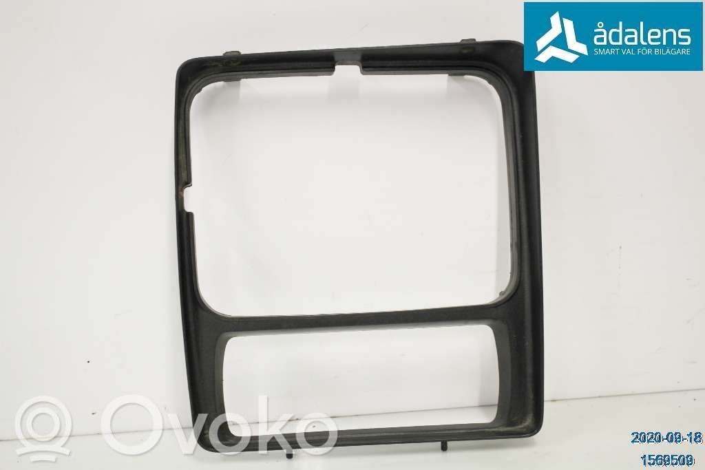 Ford E150 Rivestimento sotto il faro/fanale 
