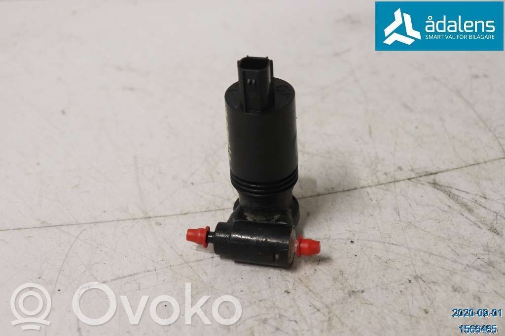 Volvo XC60 Windscreen/windshield washer pump 