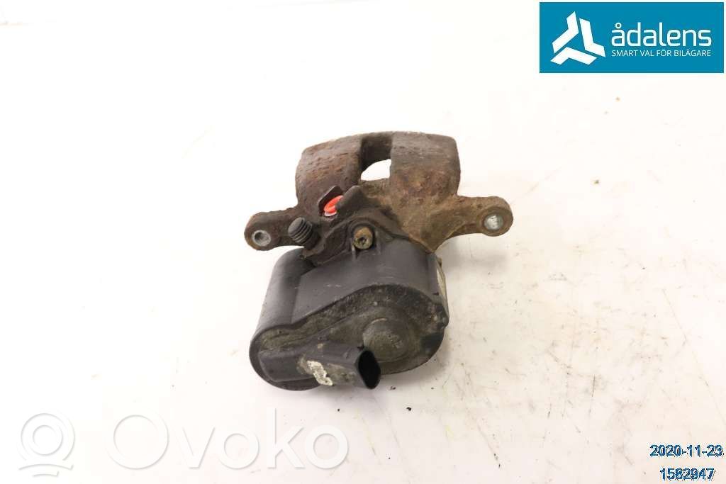 Volkswagen PASSAT B6 Tylny zacisk hamulcowy 