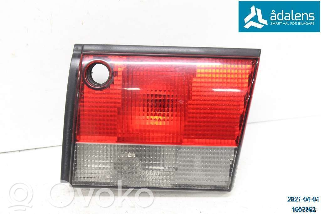 Tailgate rear/tail lights   4957429