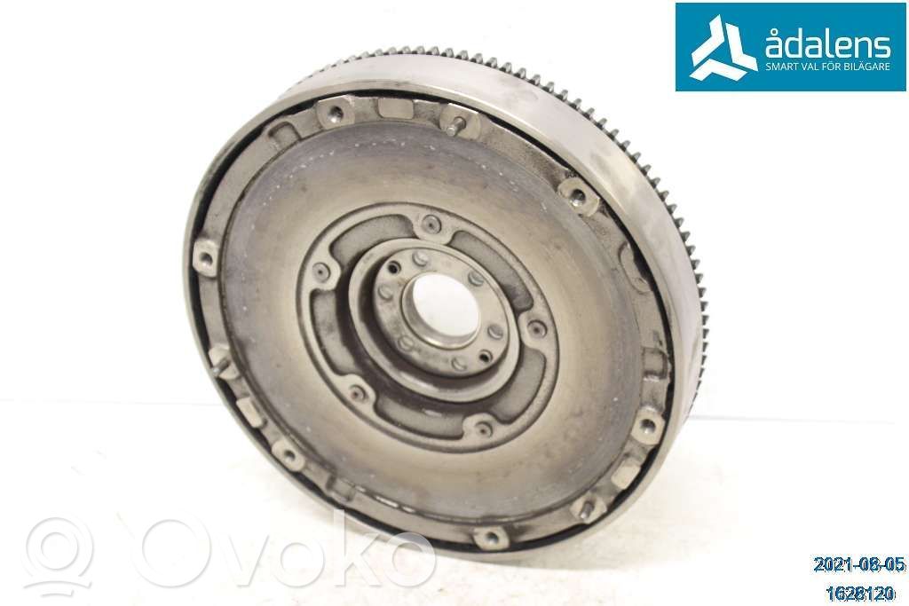 Volvo V40 Vauhtipyörä 
