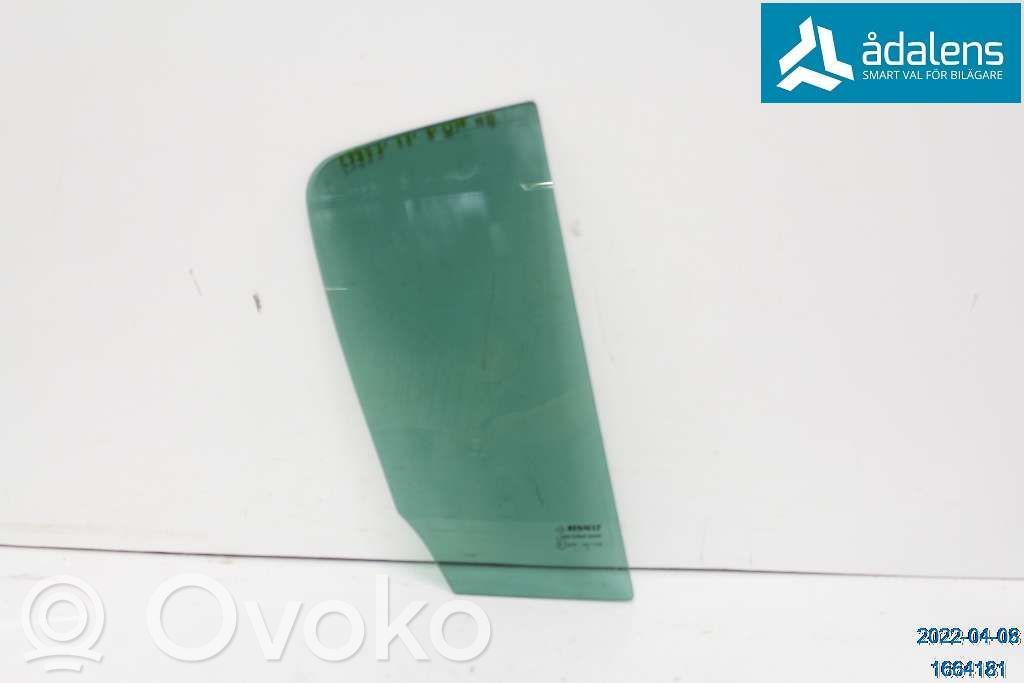 Renault Clio III Ventanilla de ventilación de la puerta trasera 