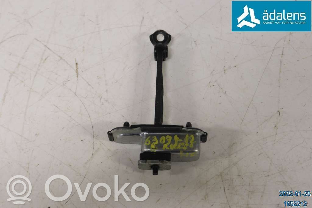 KIA Ceed Etuoven pidätin 