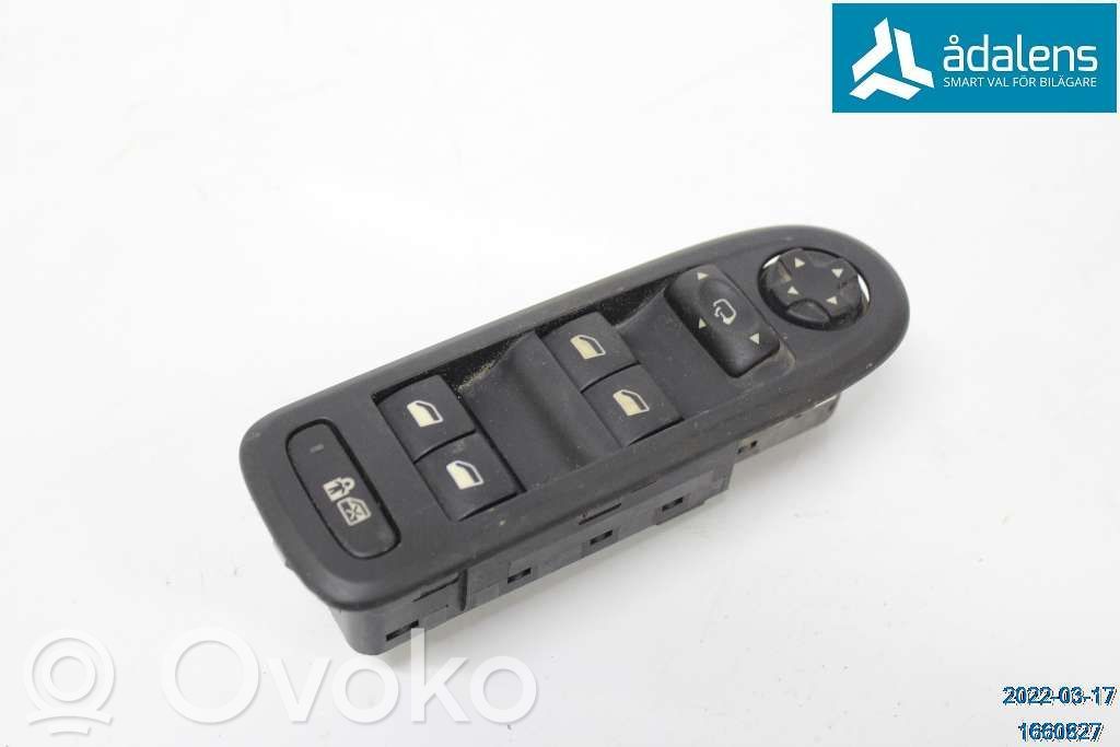 Peugeot 508 Electric window control switch 