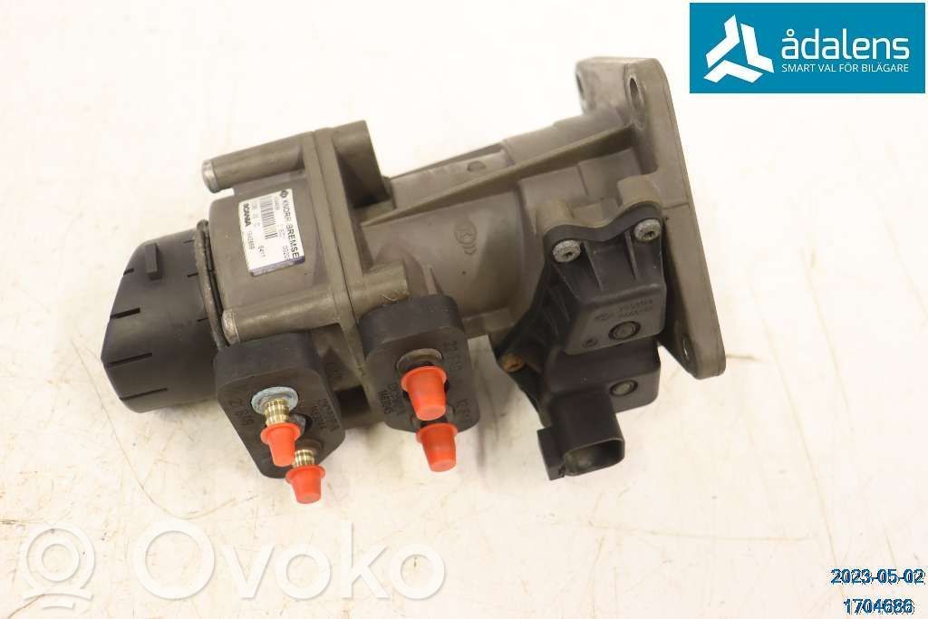 Volvo S90, V90 Scheinwerfer 