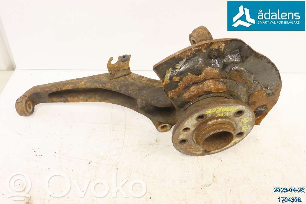 Volkswagen Amarok Zwrotnica koła przedniego 