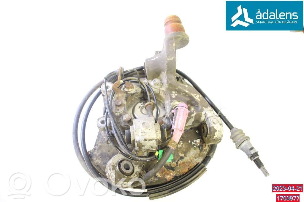 Volvo S60 Cubo de rueda delantera 