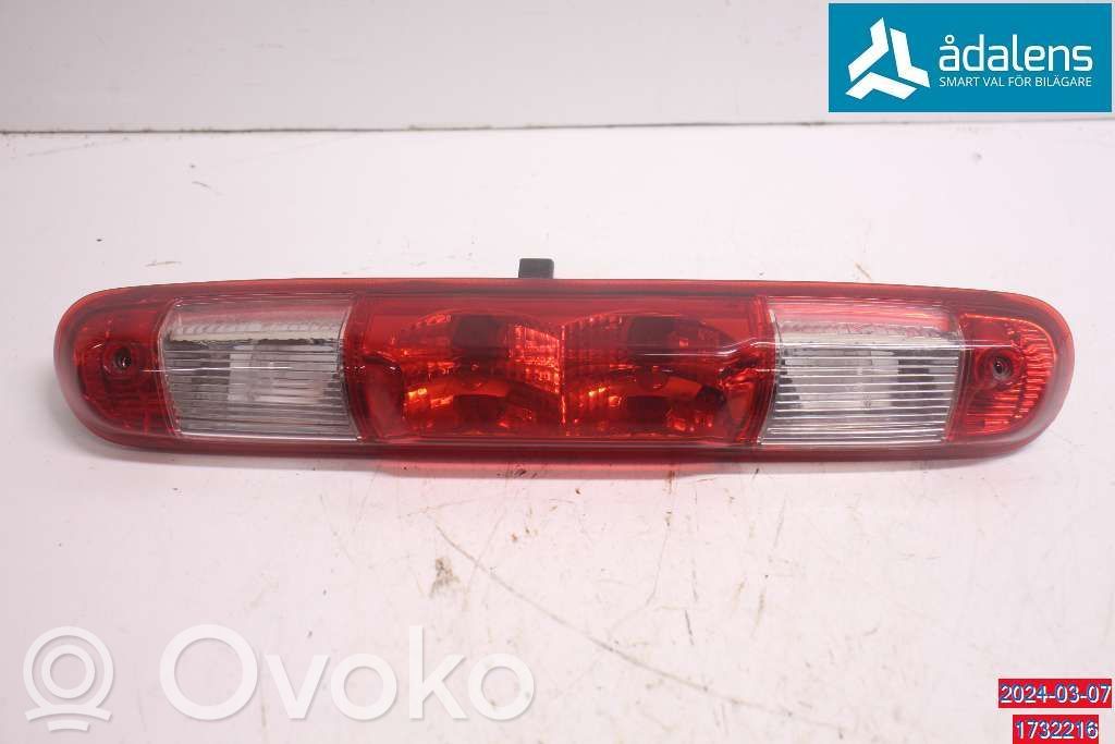 Third/center stoplight   25890530,F00HTG400311M