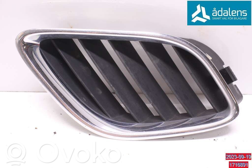 Saab 9-5 Front bumper lower grill 