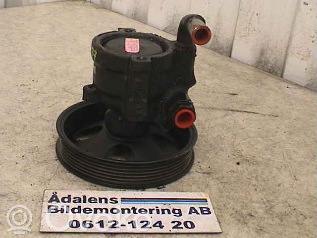 Power steering pump   P031427A3