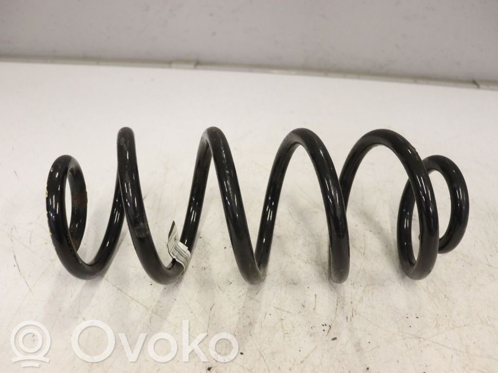 Volvo XC40 Sprężyna tylna 