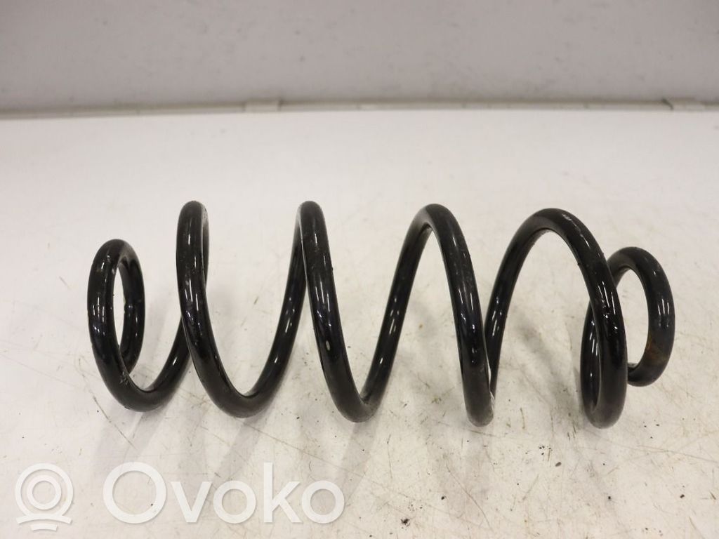 Volvo XC40 Sprężyna tylna 