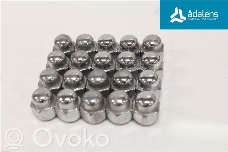 KIA Ceed Nuts/bolts 