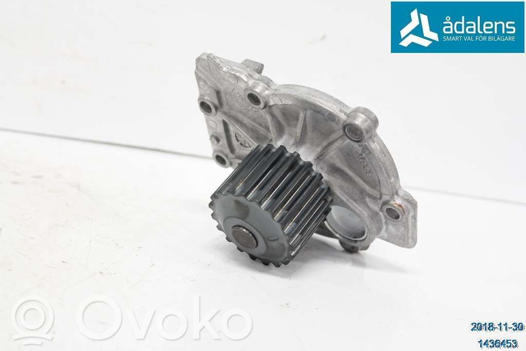 Volvo XC40 Vandens pompa 