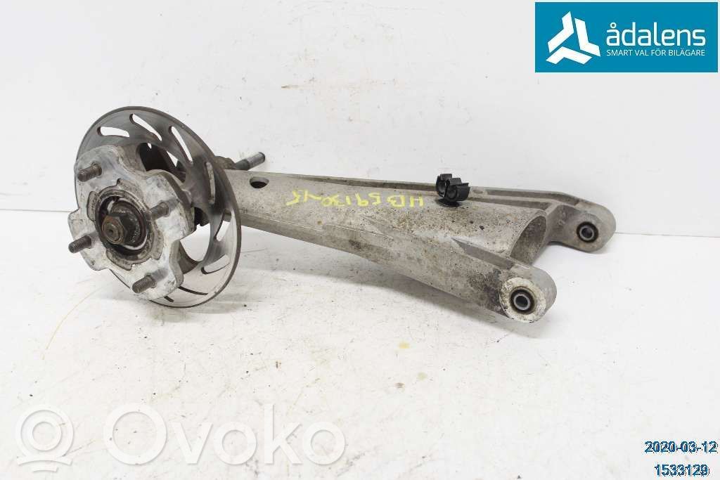Rear control arm