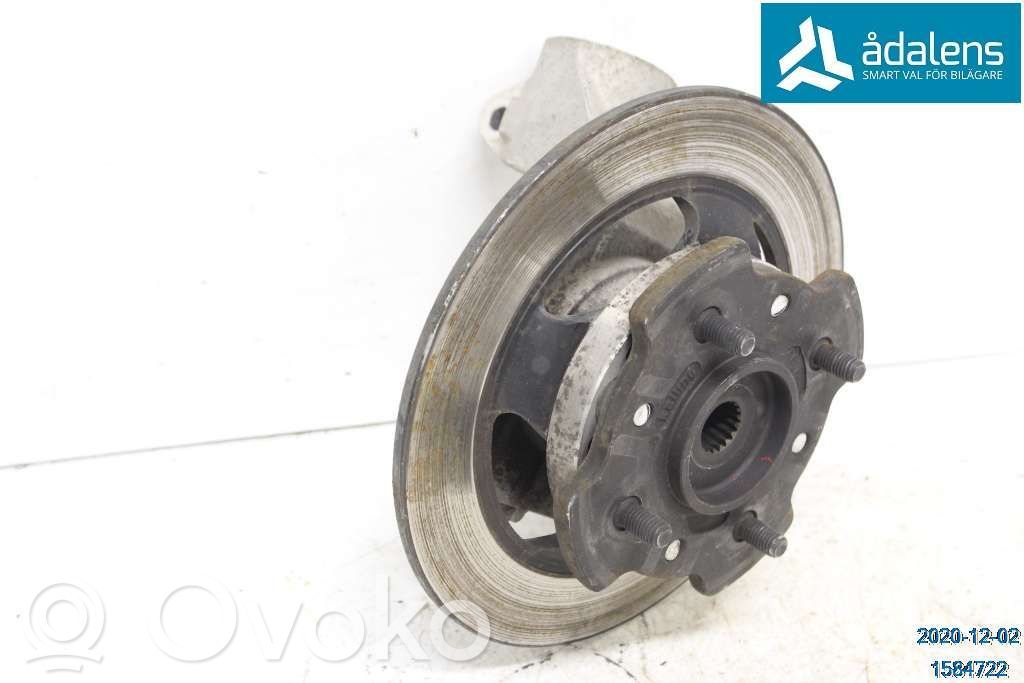 Front wheel hub spindle knuckle