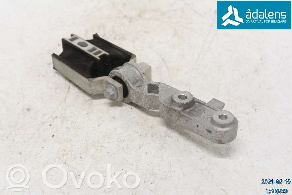 Engine mounting bracket   31430509,31359890