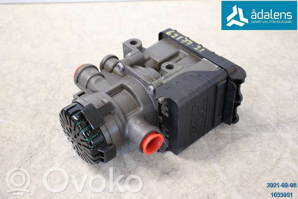 Volvo S90, V90 Scheinwerfer 