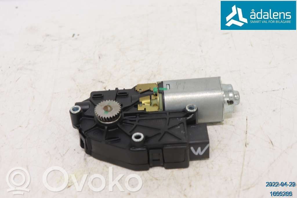 Moottori/käyttölaite   81671D4310