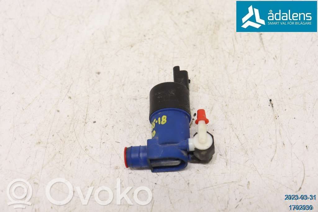 Renault Clio IV Pumpe Scheibenwaschanlage 