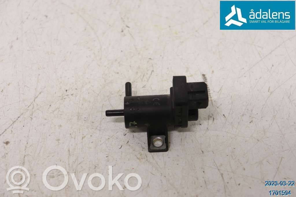 Válvula de vacío   95514554,8200762162