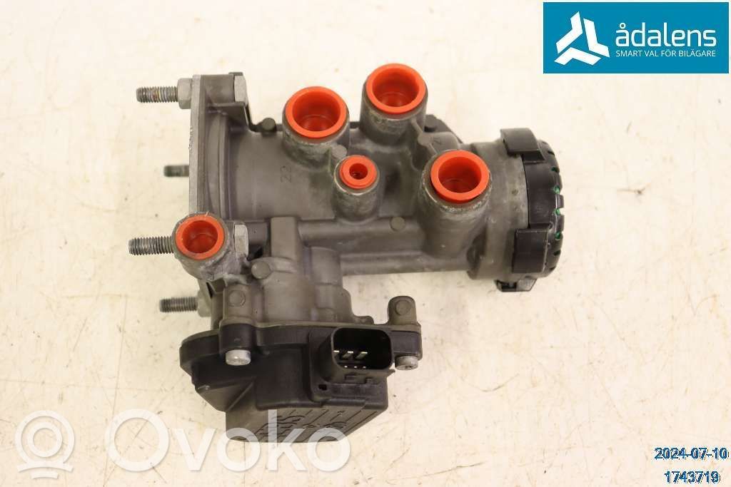 Volvo S90, V90 Scheinwerfer 