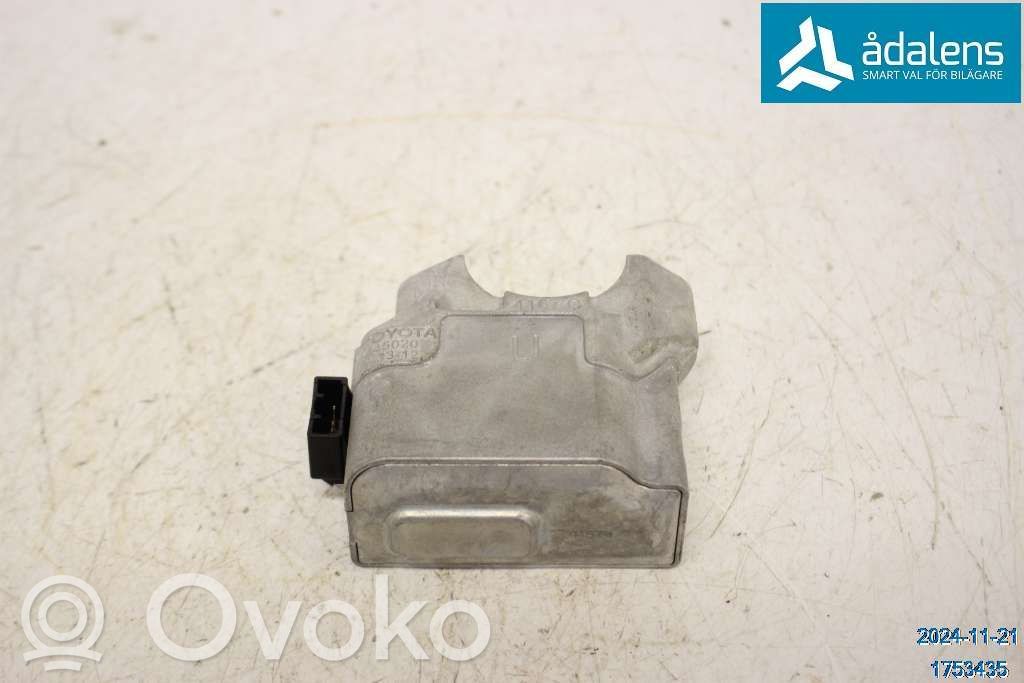 Toyota RAV 4 (XA50) Ohjauspyörän lukitus 