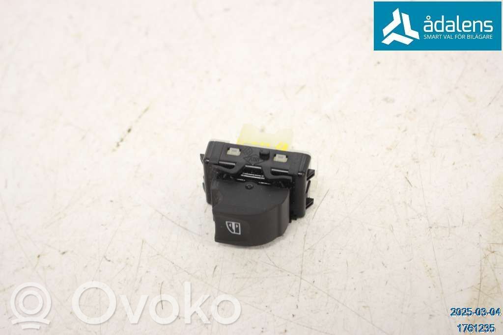 Dacia Duster II Electric window control switch 