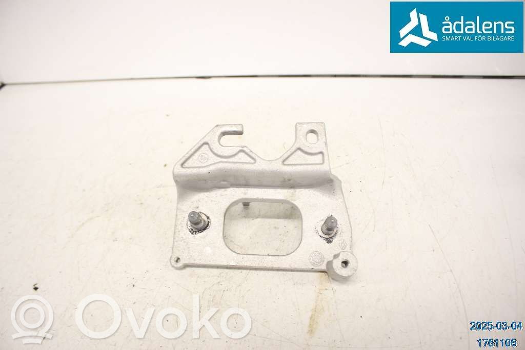 Dacia Duster II Suport motor 