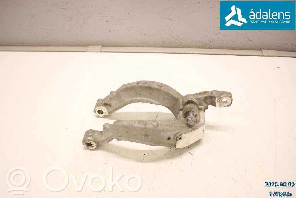 Volvo V60 Amortyzator osi przedniej ze sprężyną 