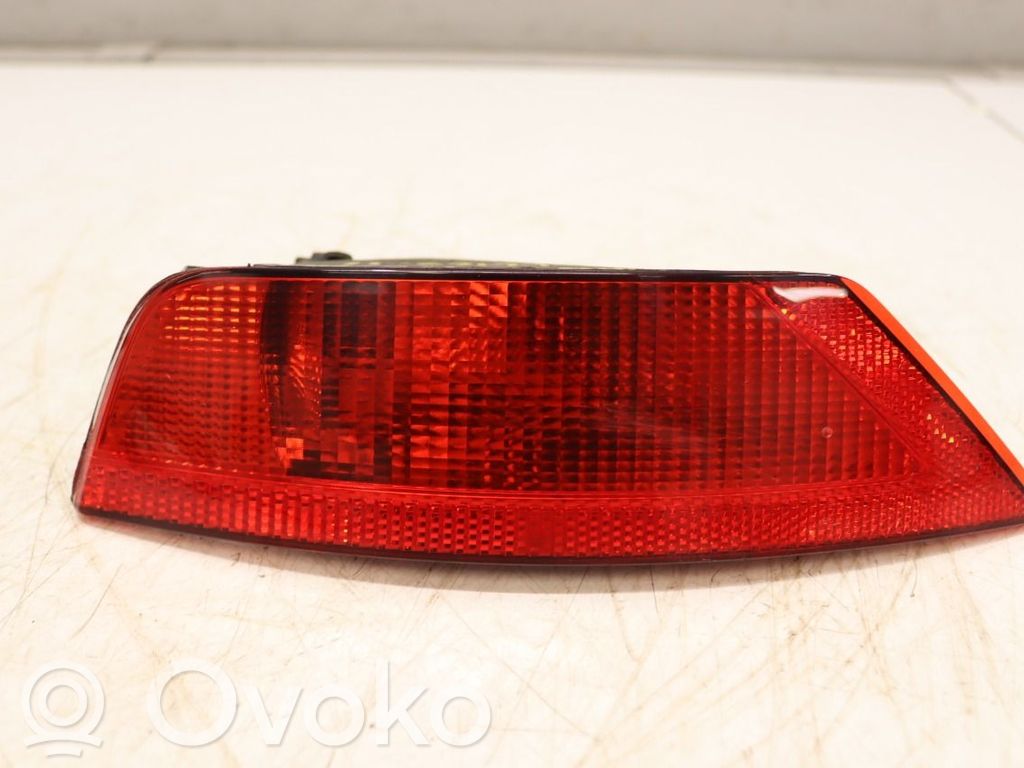 Ford Kuga I Reflector de faros/luces traseros 