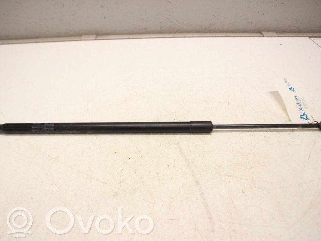 Volvo XC40 Amortyzator / Siłownik tylnej klapy bagażnika 