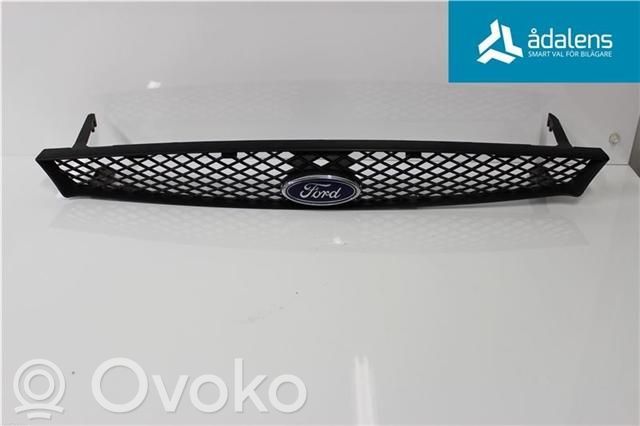 Ford Focus Grotelės apatinės (trijų dalių) 