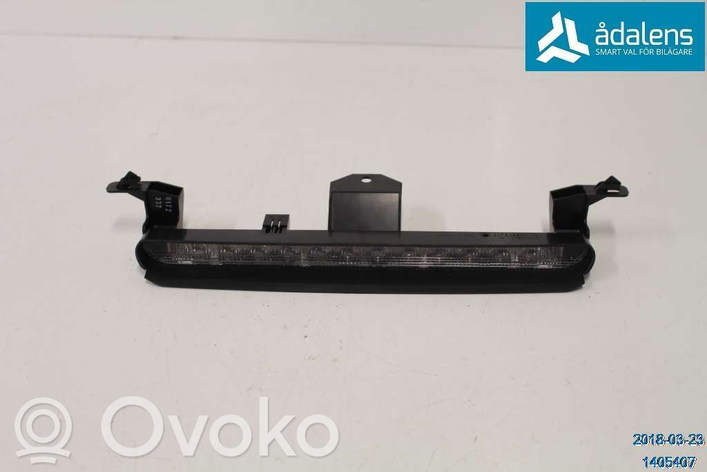 Volvo XC70 Third/center stoplight 